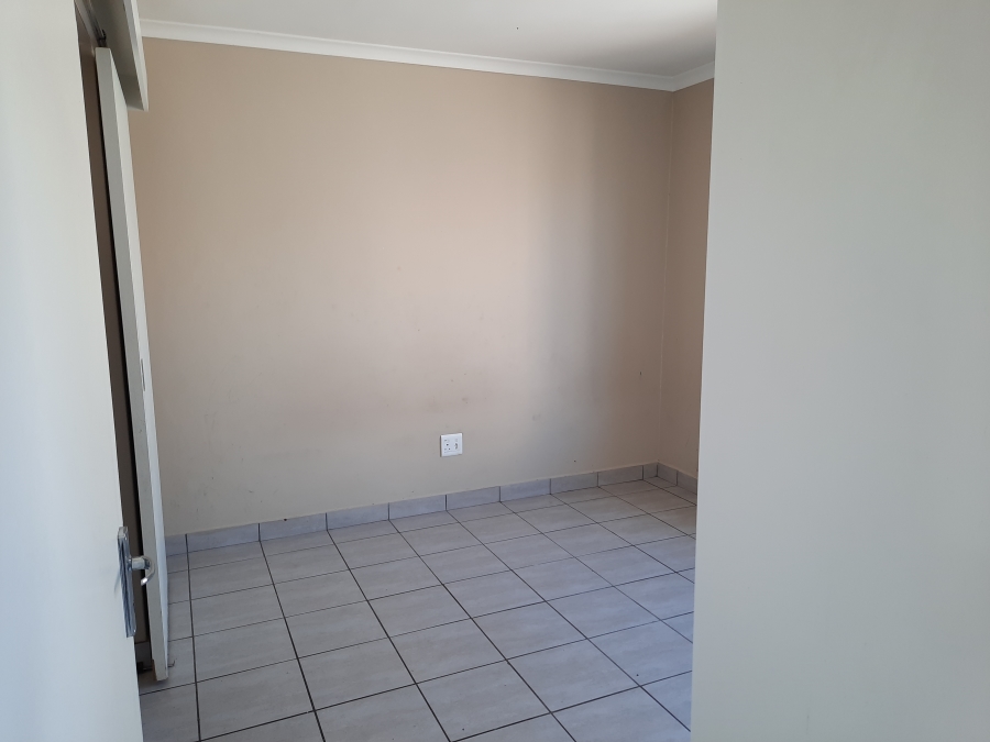 To Let 3 Bedroom Property for Rent in Highbury Western Cape